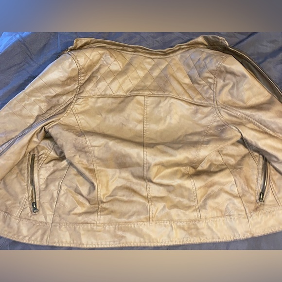 American Rag Leather Jacket Size Medium - Picture 8 of 8